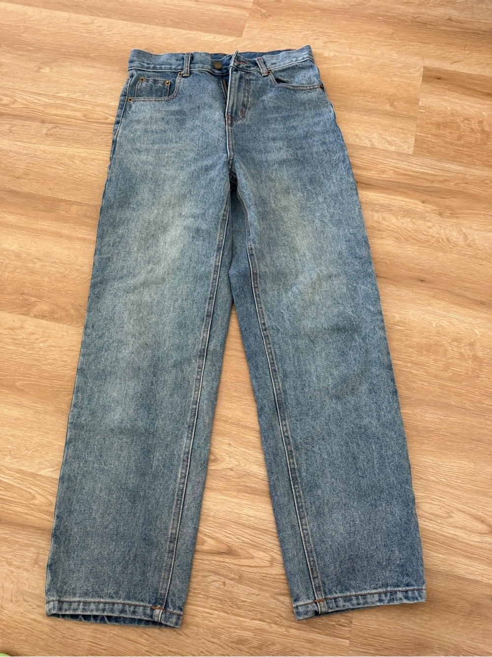 Medium Blue Denim Jeans with Contrast Stitching